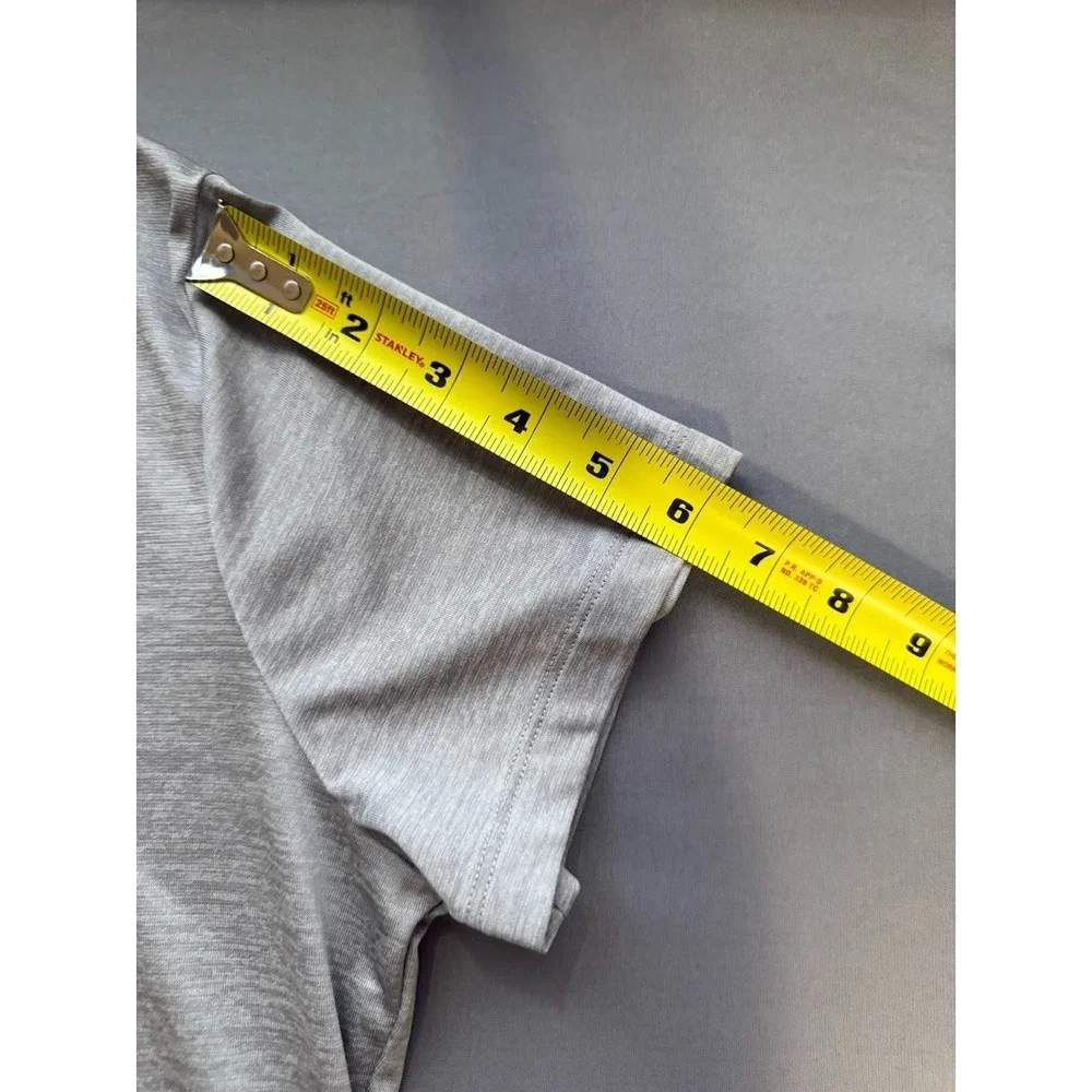 Under Armour T Shirt HeatGear Women‎ Medium Gray V Neck Loose Fit Short Sleeve - Picture 6 of 14